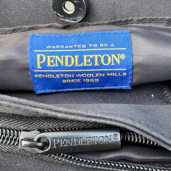 Pendleton Carry-All Bag - Picture 7 of 9